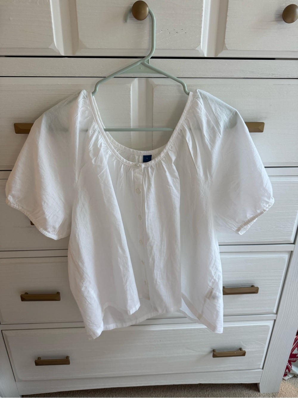 Old Navy White Short-Sleeve Button-Front Women’s Top